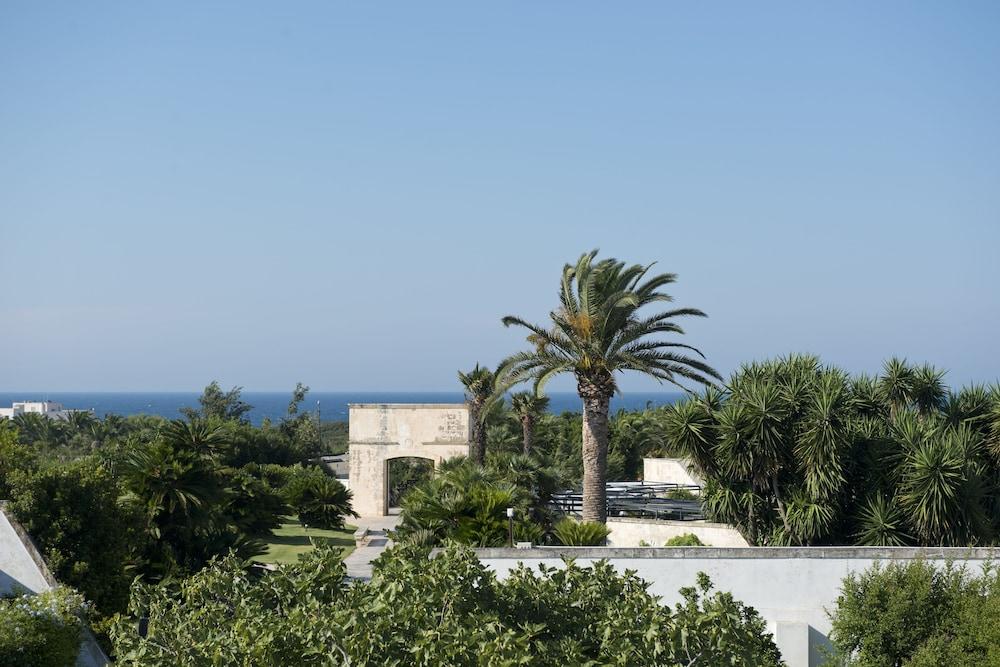 Grand Hotel Masseria Santa Lucia オストゥーニ エクステリア 写真