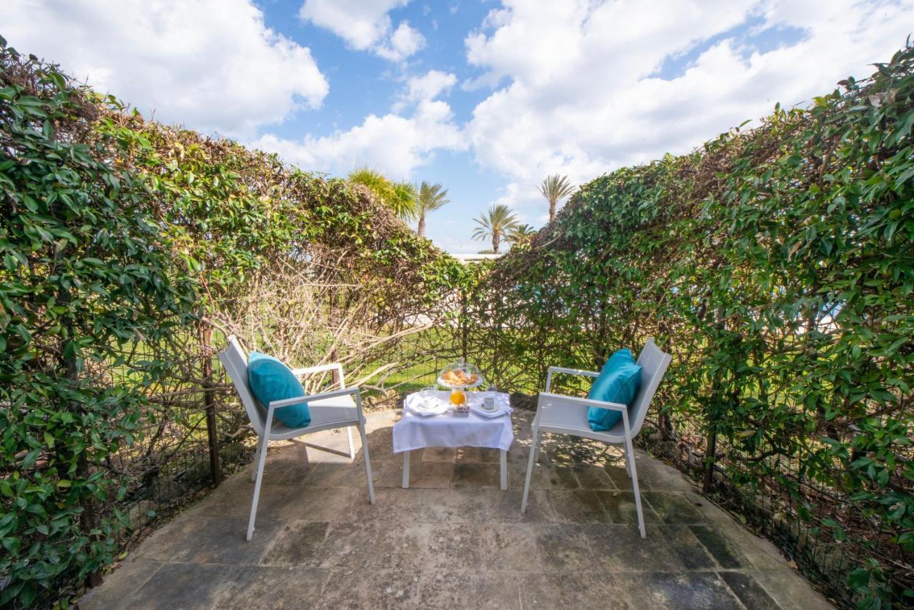 Grand Hotel Masseria Santa Lucia オストゥーニ エクステリア 写真