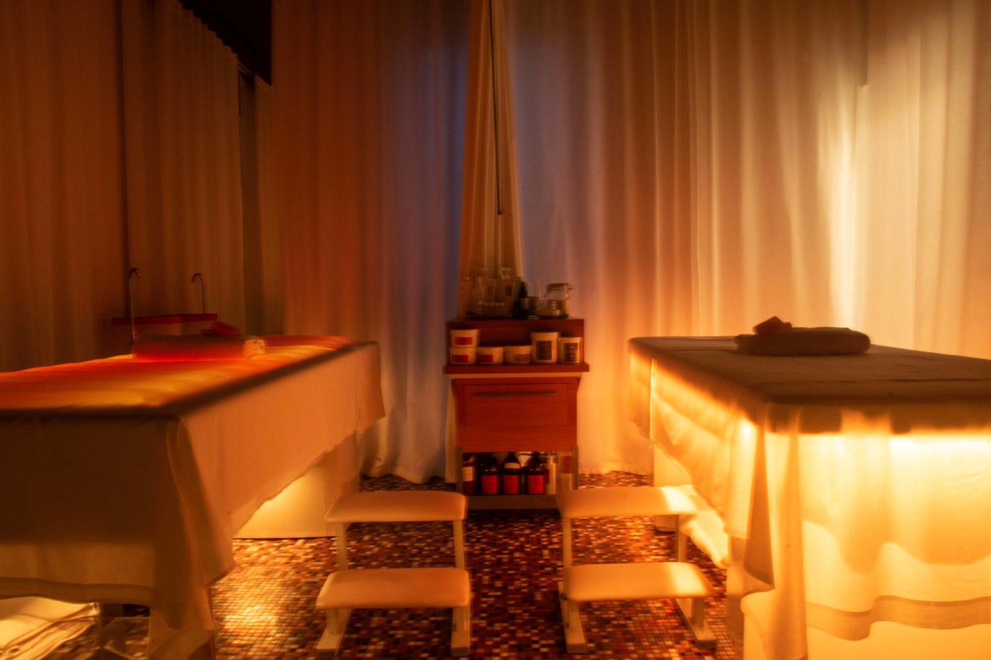 Grand Hotel Masseria Santa Lucia オストゥーニ エクステリア 写真