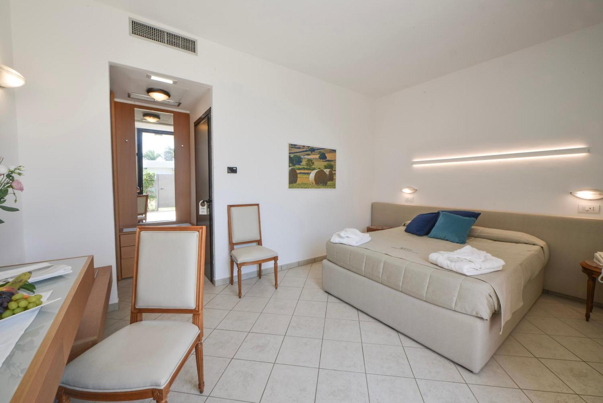 Grand Hotel Masseria Santa Lucia オストゥーニ エクステリア 写真