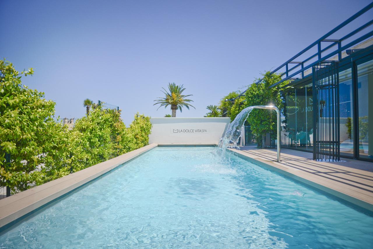 Grand Hotel Masseria Santa Lucia オストゥーニ エクステリア 写真