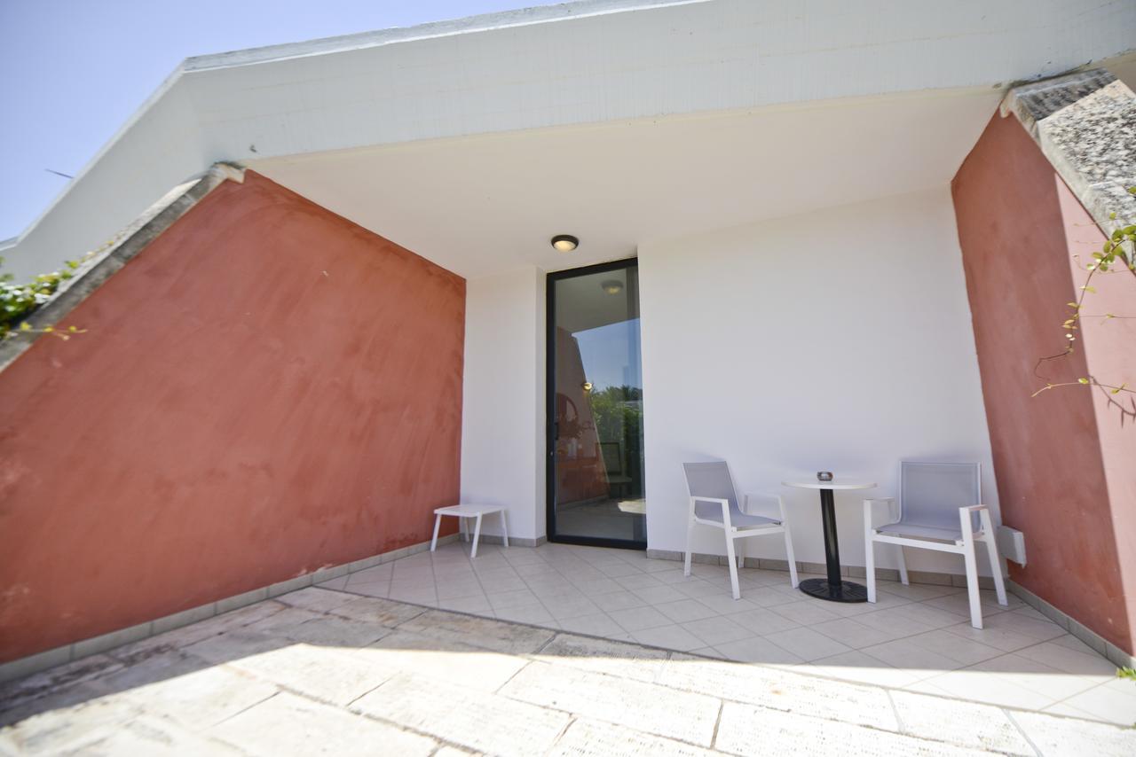 Grand Hotel Masseria Santa Lucia オストゥーニ エクステリア 写真